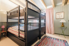 3 Schlafzimmer, Bügeleisen/Bügelbrett, kostenloses WLAN, Bettwäsche