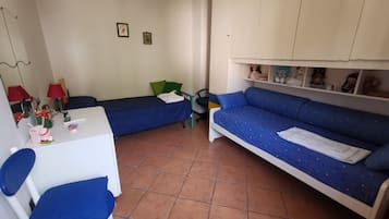 3 bedrooms, desk, iron/ironing board, travel crib