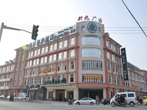 Exterior - GreenTree Inn Shanghai Songjiang Xinqiao Jiuxin Road Express Hotel (Shanghai)