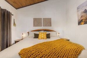 3 sovrum, strykjärn/strykbräda, gratis wi-fi och sängkläder