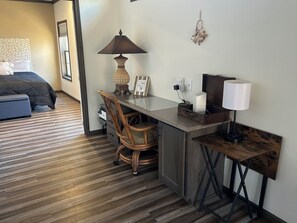 1 bedroom, desk, iron/ironing board, WiFi