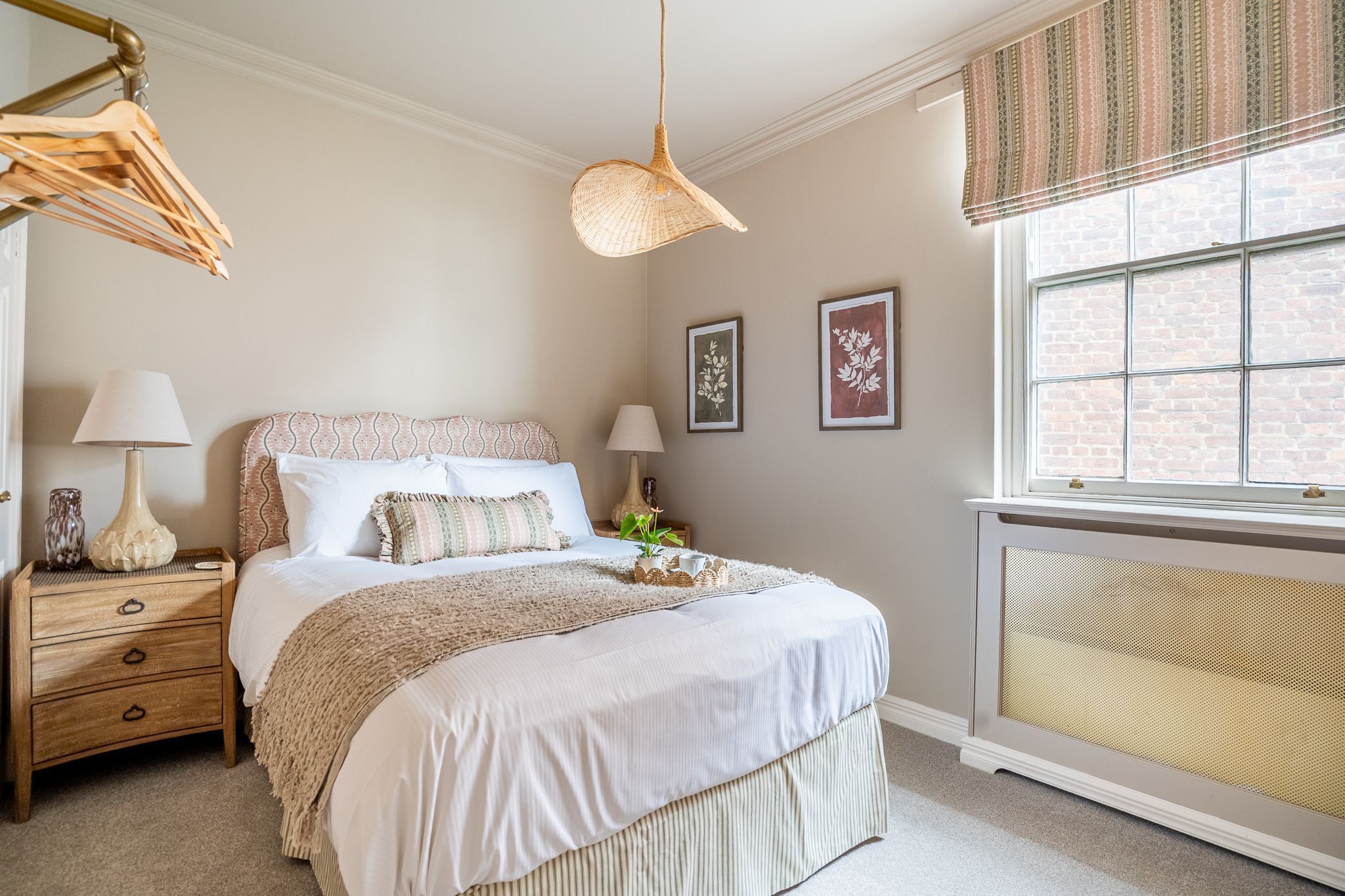 1 chambre, fer et planche à repasser, accès Internet