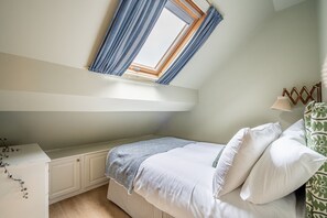 1 bedroom, iron/ironing board, Internet