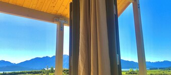 Serene Retreat - Te Anau Holiday Home