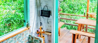 Monkey Cabin with AC