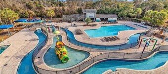 Cozy 1-bedroom condo on ocean front resort with private beach