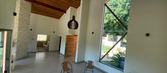 Complete House with Comfort and Leisure for the Whole Family, high standard condominium.