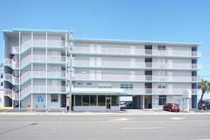Exterior - OCEAN VIEW Studio@Daytona Zzz 4 (Daytona Beach)