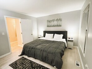 5 bedrooms, WiFi, bed sheets