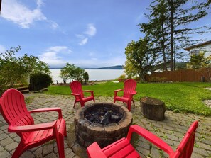 Terrace/patio - Lena Beach Villa – Luxury Oceanfront Escape (Juneau)