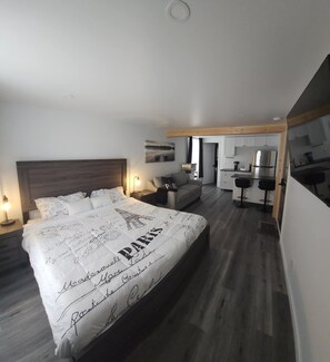 Blackout curtains, soundproofing, free WiFi - Auberge Le Cosy Amos (Amos)