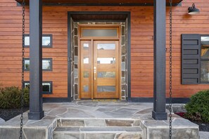 Exterior detail - Luxe Lake Escape, Hot Tub, Firepit, Relax & Unwind! (Sevierville)