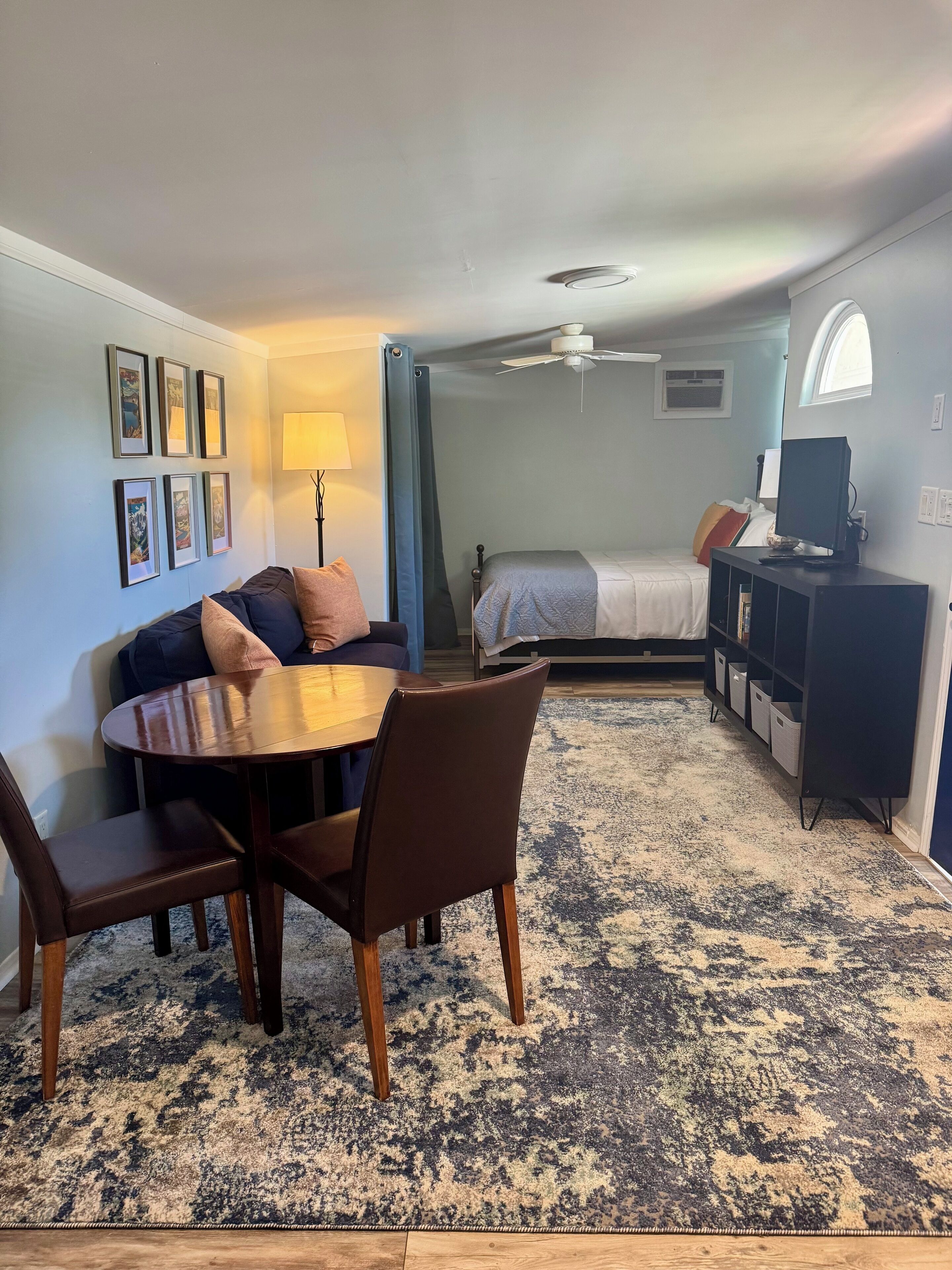 Bügeleisen/Bügelbrett, WLAN, Bettwäsche