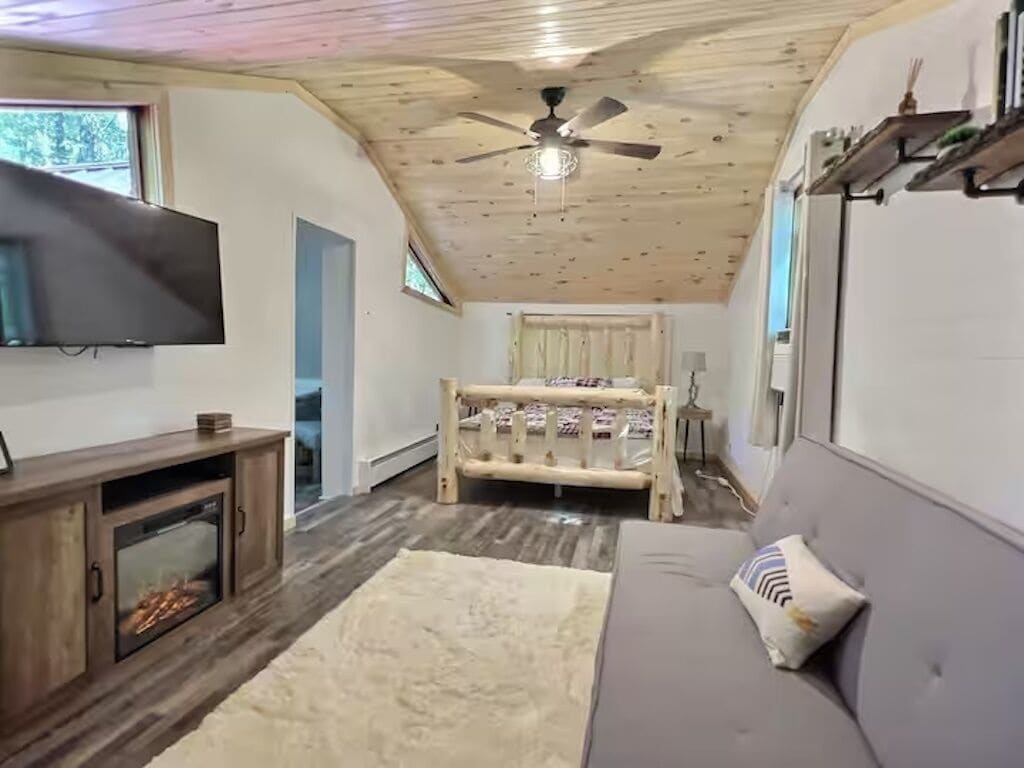 2 bedrooms, WiFi, bed sheets