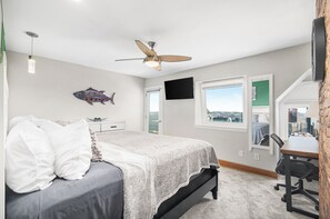 2 Schlafzimmer, Schreibtisch, Bügeleisen/Bügelbrett, Reisekinderbett