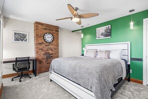 2 bedrooms, desk, iron/ironing board, travel cot