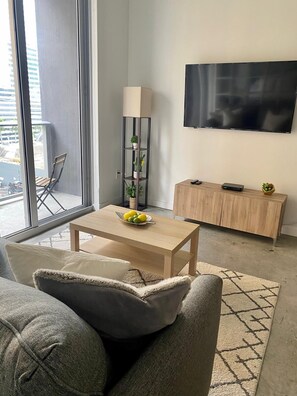 Smart TV, tavolo da ping pong