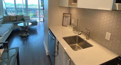 CityView Toronto CN Tower Waterfront