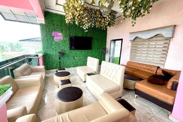 Executive lounge