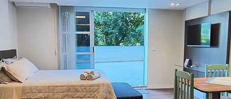 1 bedroom, desk, iron/ironing board, free WiFi