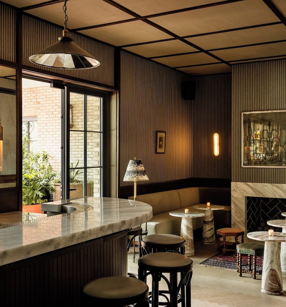 The Nickel Hotel by null