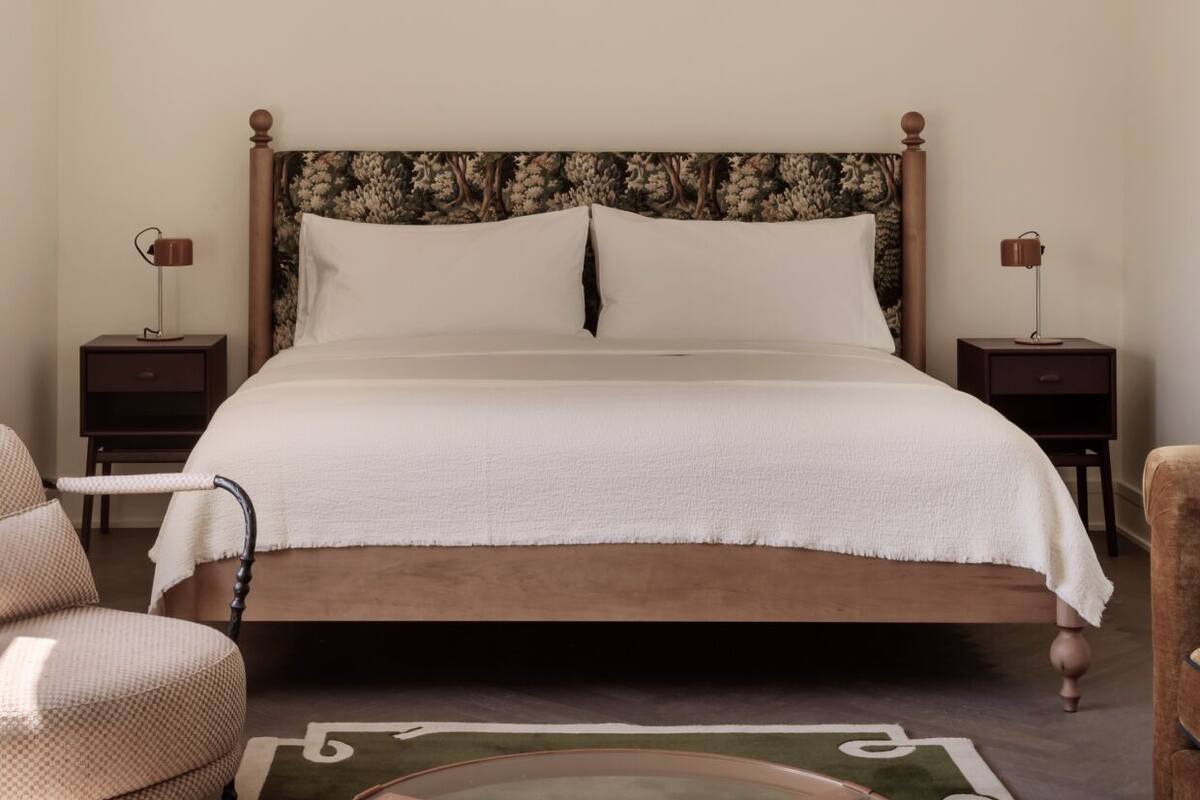 Loft, Balcony | Minibar, in-room safe, WiFi (free), bed sheets