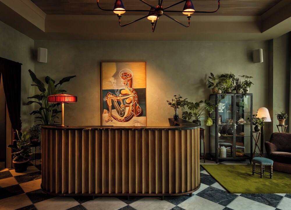 The Nickel Hotel by null