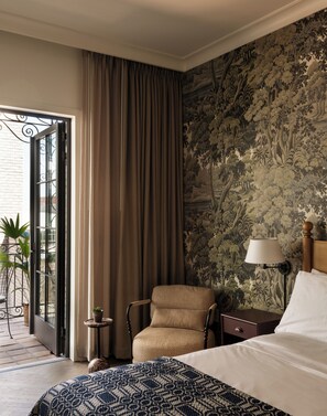 Loft, Balcony | Minibar, in-room safe, free WiFi, bed sheets - The Nickel Hotel (Charleston)