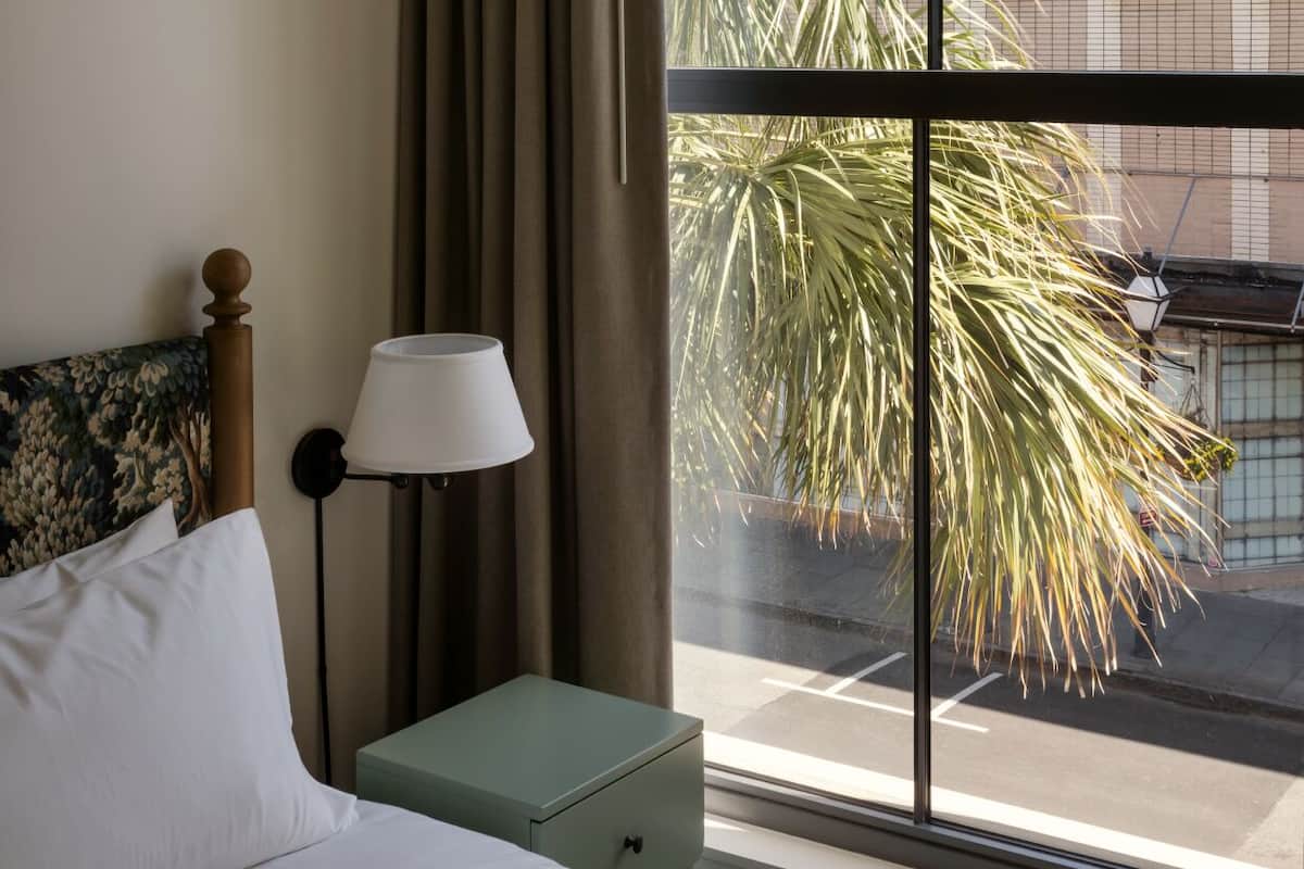Minibar, in-room safe, free WiFi, bed sheets
