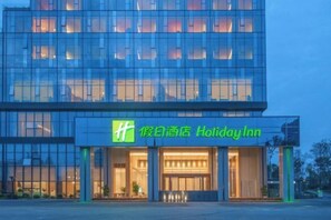 Exterior - Holiday Inn Luzhou Longjian (Luzhou)