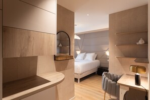 4 habitaciones, tabla de planchar con plancha y wifi gratis