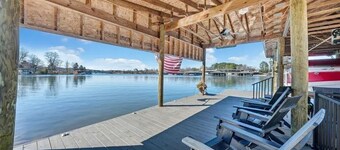 Lakefront Property! Gentle slope to the water, firepit, water skis, paddleboards