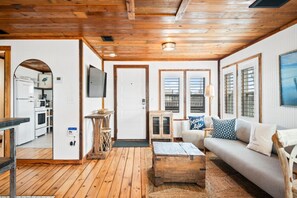 Smart TV - Steps from Restaurants, Shops, and the Beach—Welcome to Blue Heron! (Port Aransas)