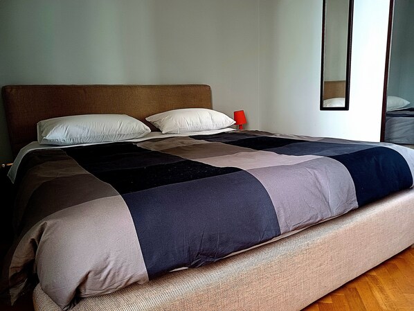 2 soverom, strykejern/-brett, wi-fi og sengetøy