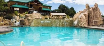 Zion Views-Escape at Zion + Resort Access