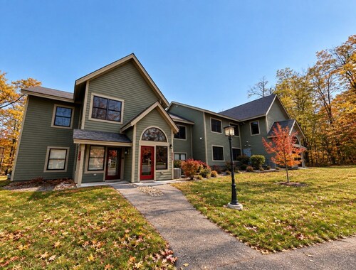 Updated Mountain Condo with 2 King Suites