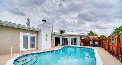 5 Mi to Beaches: Melbourne Duplex w/ Heated Pool!