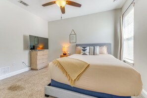 2 chambres, fer et planche à repasser, Wi-Fi, draps fournis