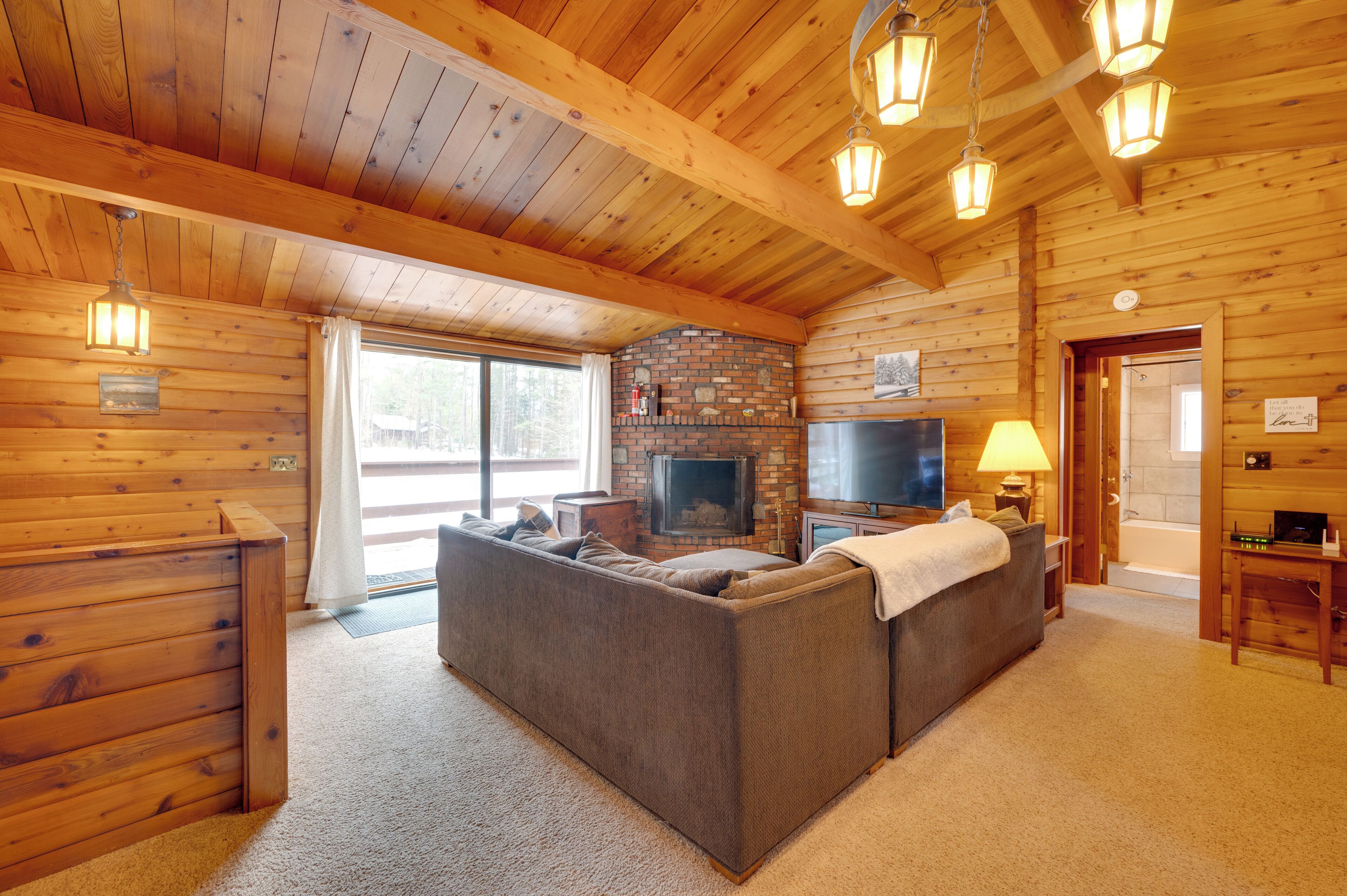 Hike & Ski: Cabin W/ Fireplace In Franconia! - Franconia, NH