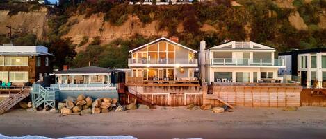 House (4 Bedrooms) | Front of property