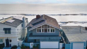 Interior - Unbeatable Beachfront Bliss w/ Ocean Views, Luxe Interiors & Patio Beach Road (Dana Point)
