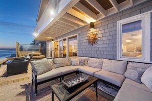 Interior - Unbeatable Beachfront Bliss w/ Ocean Views, Luxe Interiors & Patio Beach Road (Dana Point)