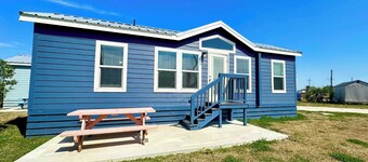 New! Pet & Family Friendly*On the Bay