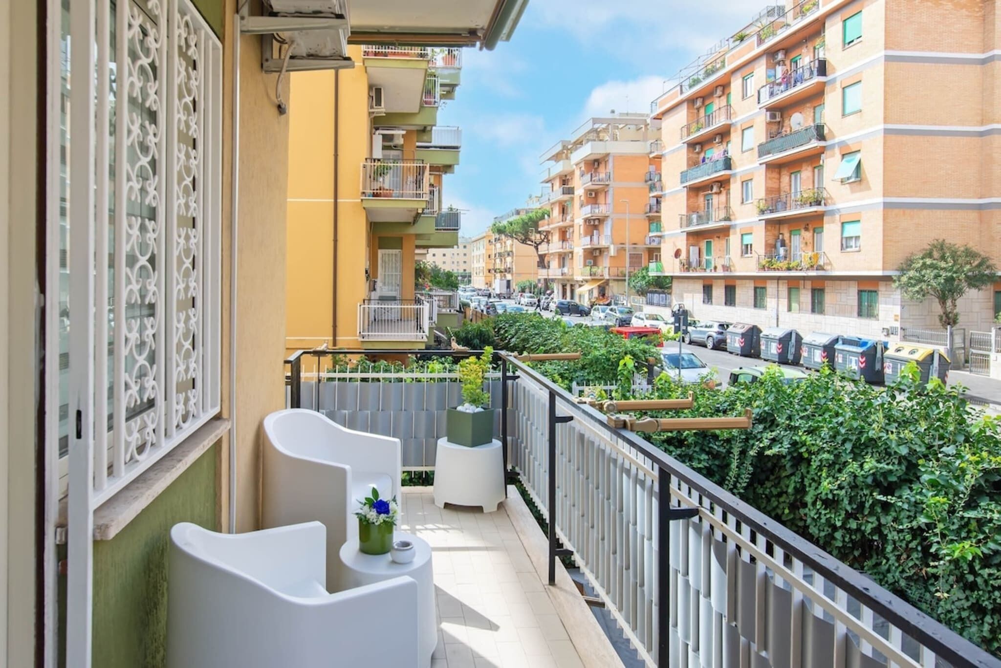 المنطقة المحيطة بالمنشأة