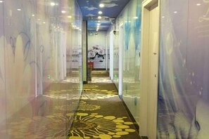 Unclassified image, 3 of 19, button - Jiaqi Hotel (Shanghai)