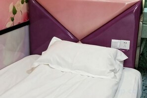 Unclassified image, 4 of 19, button - Jiaqi Hotel (Shanghai)