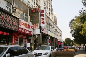 Unclassified image, 4 of 19, button - Jiaqi Hotel (Shanghai)