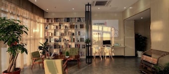 Junyi Hotel (Shanghai Packaging City)