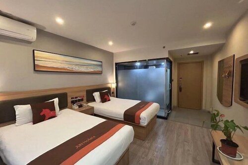 Junyi Hotel (Shanghai Packaging City)