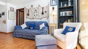 Casa, 4 quartos, terraço | Sala de estar